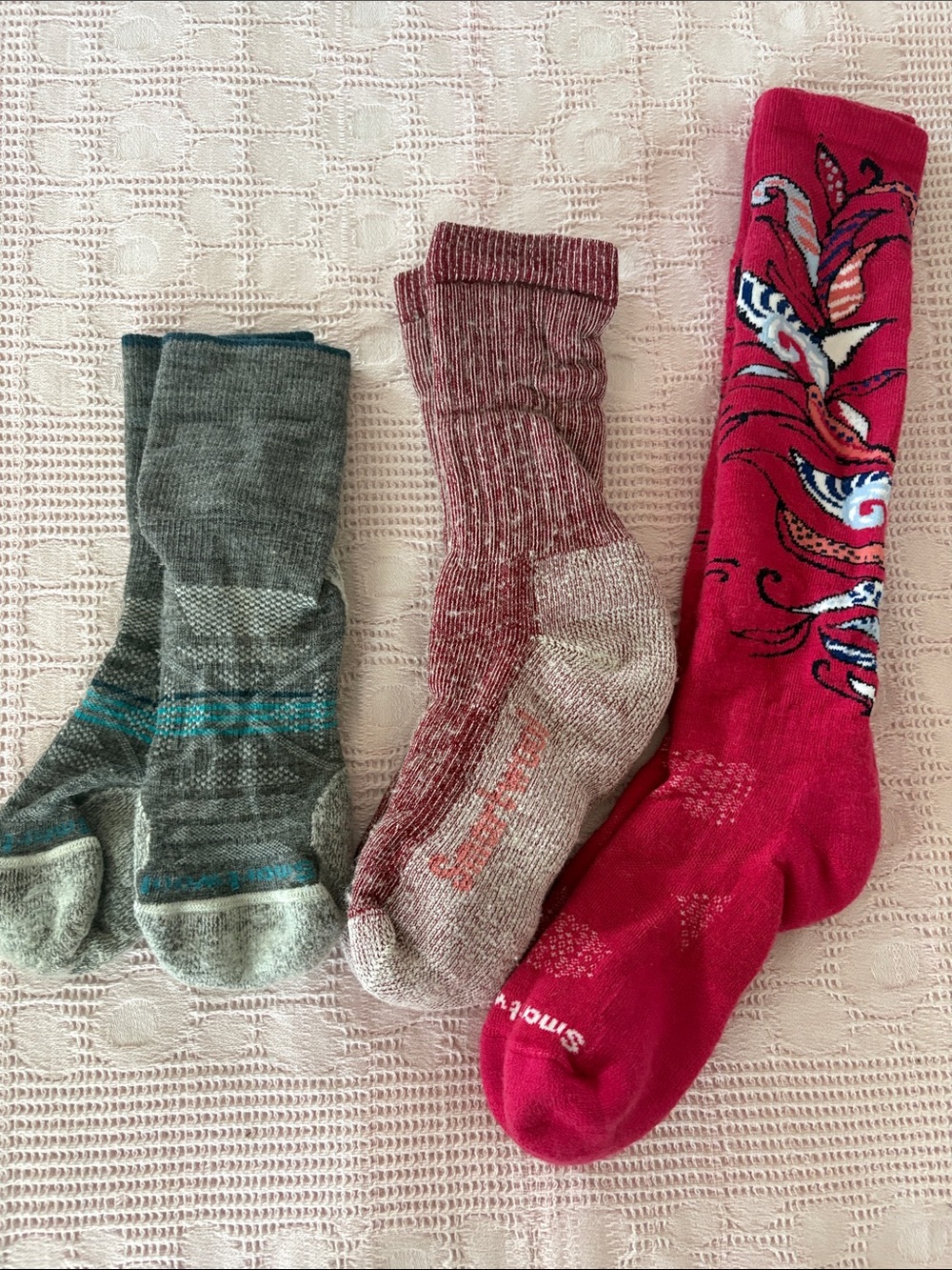 Women’s size medium three pairs, smart wool ski hiking socks - Picture 1 of 7